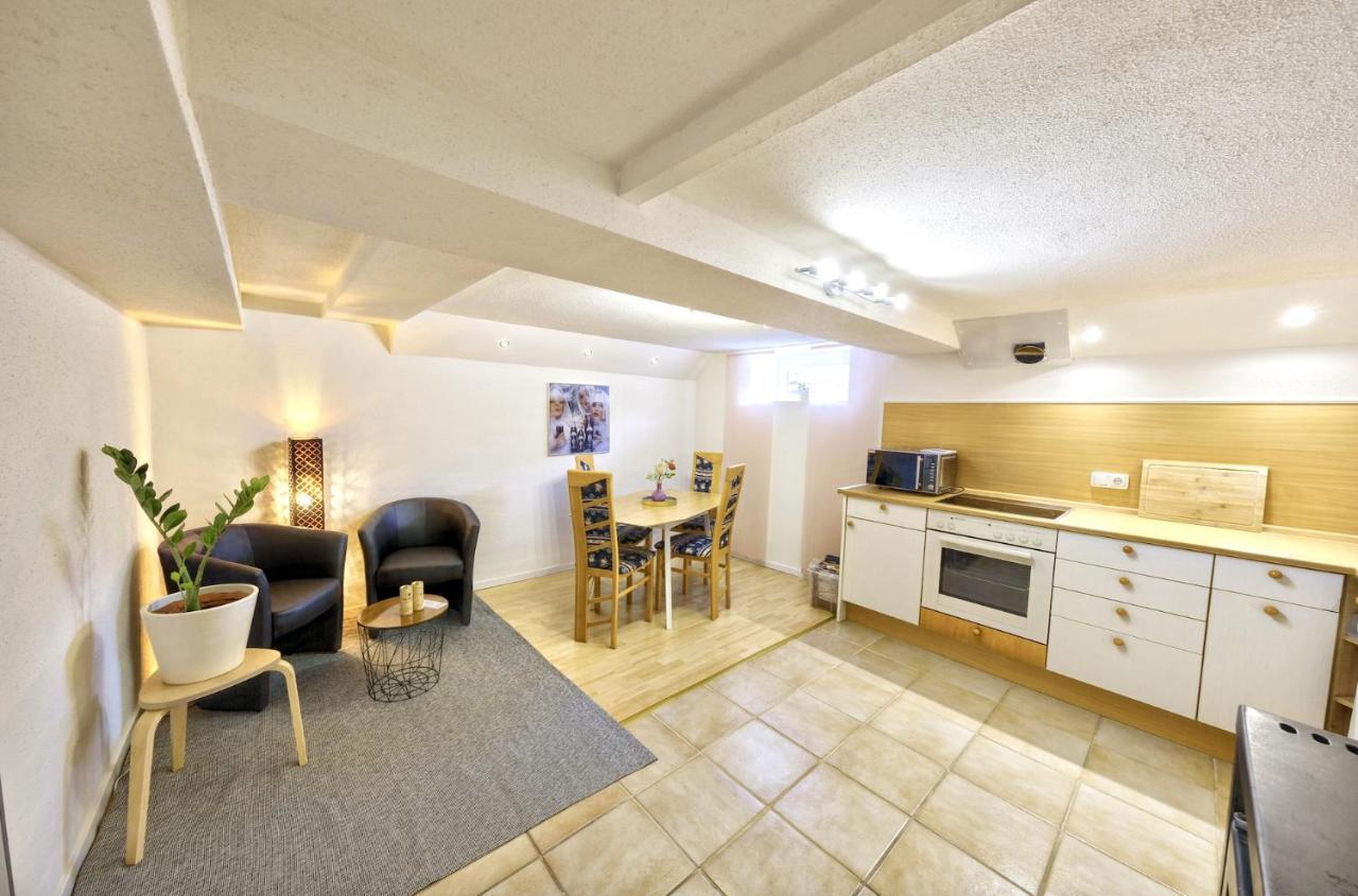 2 Zimmer I Kueche I Smarttv I Klima I Parkplatz I 3 Bed I Wlan Tacherting Exterior foto